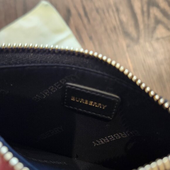 New Burberry Kelbrook zip wallet/pouch - Picture 3 of 4